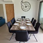 Villa Alvalmax *