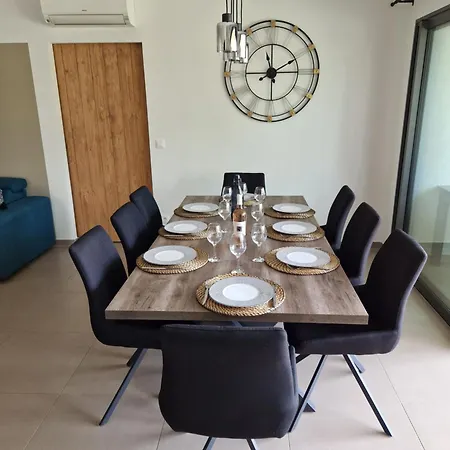 ヴィラ Alvalmax *